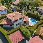 Villa Faggio 16 *